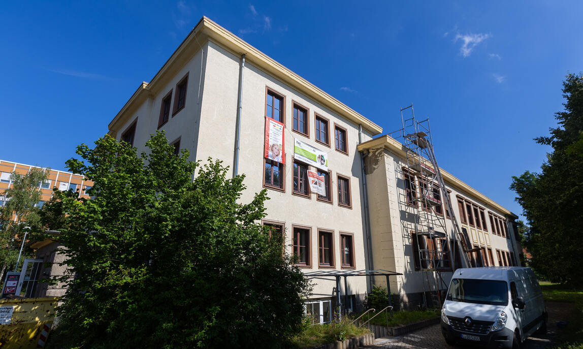 schule von aussen